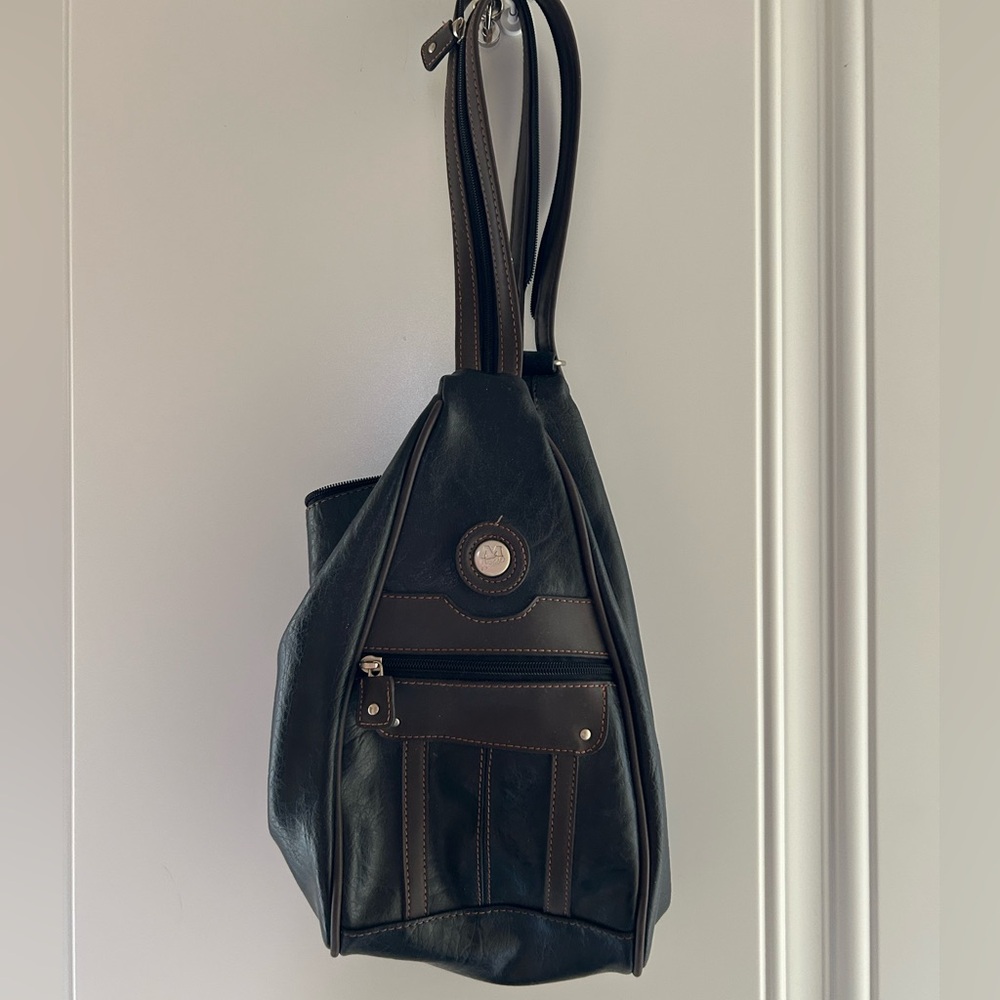 Mouflon Sling/Backpack Black/Brown Vegan Leather